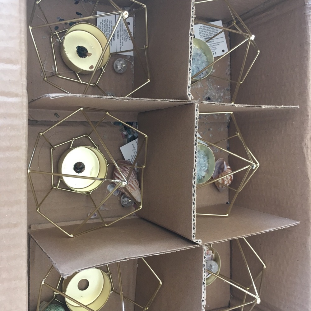 Gold and wood geometric candle holders - Picture 5 of 7